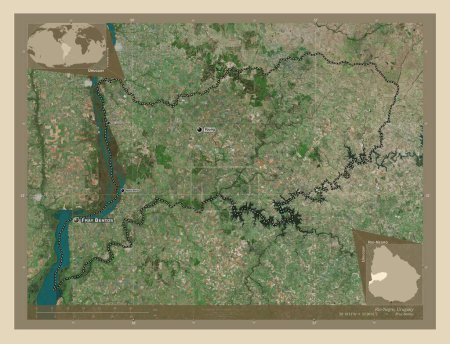 Foto de Río Negro, departamento de Uruguay. Mapa satelital de alta resolución. Ubicaciones y nombres de las principales ciudades de la región. Mapas de ubicación auxiliares de esquina - Imagen libre de derechos