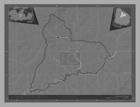 Téléchargez les photos : Tacuarembo, département de l'Uruguay. Carte d'altitude de Bilevel avec lacs et rivières. Emplacements et noms des grandes villes de la région. Corner cartes de localisation auxiliaires - en image libre de droit