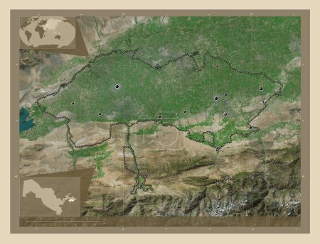 Téléchargez les photos : Ferghana, région d'Ouzbékistan. Carte satellite haute résolution. Emplacements des grandes villes de la région. Corner cartes de localisation auxiliaires - en image libre de droit