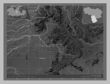 Téléchargez les photos : Amazonas, État du Venezuela. Carte d'altitude en niveaux de gris avec lacs et rivières. Emplacements et noms des grandes villes de la région. Corner cartes de localisation auxiliaires - en image libre de droit