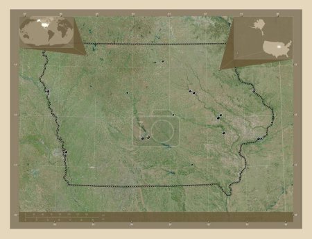 Téléchargez les photos : Iowa, État des États-Unis d'Amérique. Carte satellite haute résolution. Emplacements des grandes villes de la région. Corner cartes de localisation auxiliaires - en image libre de droit