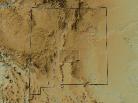 Téléchargez les photos : Nouveau-Mexique, État des États-Unis d'Amérique. Carte d'altitude colorée avec lacs et rivières - en image libre de droit