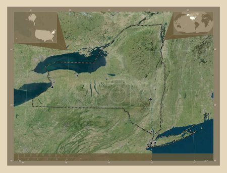 Foto de Nueva York, estado de los Estados Unidos de América. Mapa satelital de alta resolución. Ubicaciones de las principales ciudades de la región. Mapas de ubicación auxiliares de esquina - Imagen libre de derechos