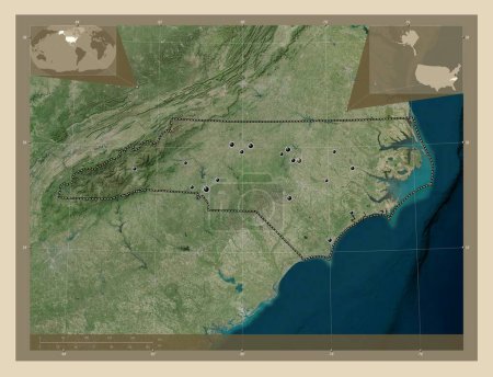Foto de Carolina del Norte, estado de los Estados Unidos de América. Mapa satelital de alta resolución. Ubicaciones de las principales ciudades de la región. Mapas de ubicación auxiliares de esquina - Imagen libre de derechos