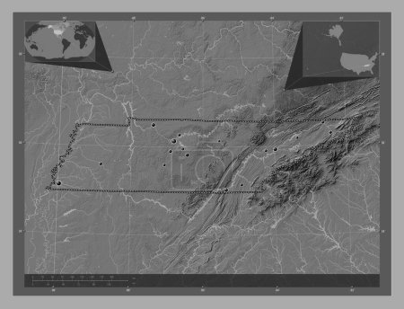 Téléchargez les photos : Tennessee, État des États-Unis d'Amérique. Carte d'altitude de Bilevel avec lacs et rivières. Emplacements des grandes villes de la région. Corner cartes de localisation auxiliaires - en image libre de droit