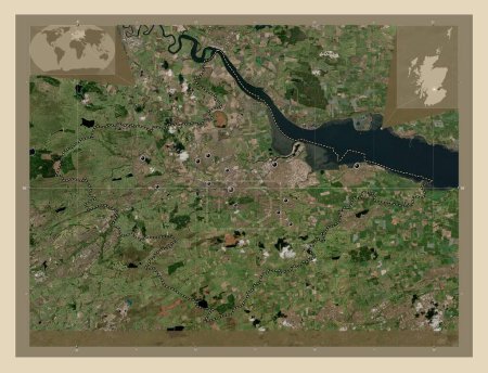 Téléchargez les photos : Falkirk, région d'Écosse - Grande-Bretagne. Carte satellite haute résolution. Emplacements des grandes villes de la région. Corner cartes de localisation auxiliaires - en image libre de droit