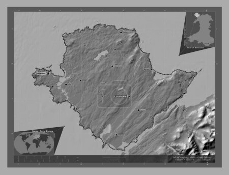Foto de Isla de Anglesey, región de Gales - Gran Bretaña. Mapa de elevación de Bilevel con lagos y ríos. Ubicaciones y nombres de las principales ciudades de la región. Mapas de ubicación auxiliares de esquina - Imagen libre de derechos