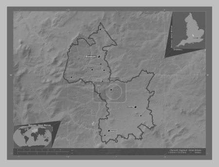 Téléchargez les photos : Cherwell, district non métropolitain d'Angleterre - Grande-Bretagne. Carte d'altitude en niveaux de gris avec lacs et rivières. Emplacements et noms des grandes villes de la région. Corner cartes de localisation auxiliaires - en image libre de droit