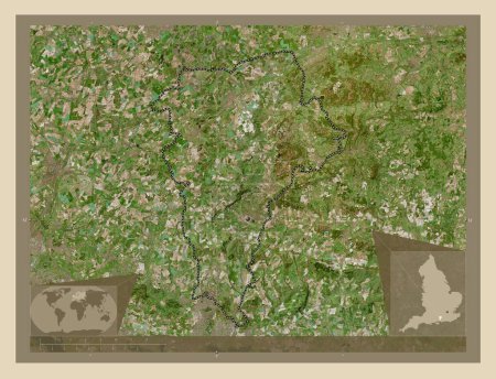 Téléchargez les photos : East Hampshire, district non métropolitain d'Angleterre - Grande-Bretagne. Carte satellite haute résolution. Corner cartes de localisation auxiliaires - en image libre de droit