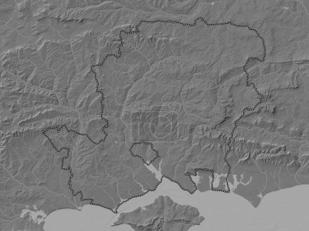 Téléchargez les photos : Hampshire, comté administratif d'Angleterre - Grande-Bretagne. Carte d'altitude de Bilevel avec lacs et rivières - en image libre de droit