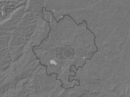 Téléchargez les photos : Huntingdonshire, district non métropolitain d'Angleterre - Grande-Bretagne. Carte d'altitude de Bilevel avec lacs et rivières - en image libre de droit