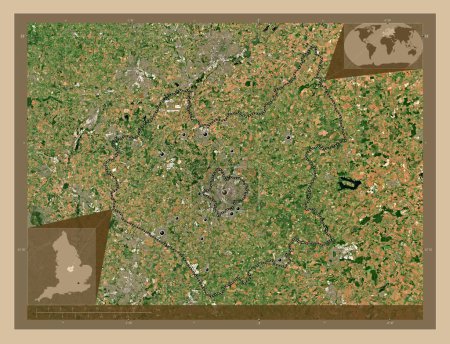 Foto de Leicestershire, condado administrativo de Inglaterra - Gran Bretaña. Mapa satelital de baja resolución. Ubicaciones de las principales ciudades de la región. Mapas de ubicación auxiliares de esquina - Imagen libre de derechos