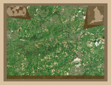 Foto de Mole Valley, distrito no metropolitano de Inglaterra Gran Bretaña. Mapa satelital de baja resolución. Mapas de ubicación auxiliares de esquina - Imagen libre de derechos