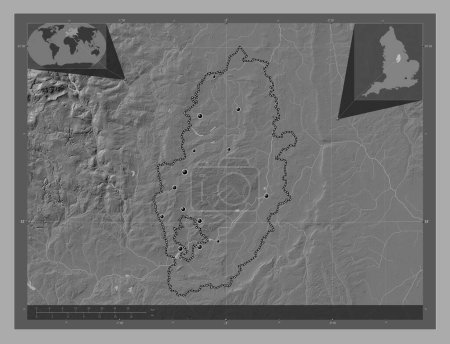 Téléchargez les photos : Nottinghamshire, comté administratif d'Angleterre - Grande-Bretagne. Carte d'altitude de Bilevel avec lacs et rivières. Emplacements des grandes villes de la région. Corner cartes de localisation auxiliaires - en image libre de droit