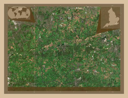 Foto de Sevenoaks, distrito no metropolitano de Inglaterra Gran Bretaña. Mapa satelital de baja resolución. Ubicaciones de las principales ciudades de la región. Mapas de ubicación auxiliares de esquina - Imagen libre de derechos