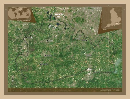 Foto de Surrey, condado administrativo de Inglaterra - Gran Bretaña. Mapa satelital de baja resolución. Ubicaciones y nombres de las principales ciudades de la región. Mapas de ubicación auxiliares de esquina - Imagen libre de derechos