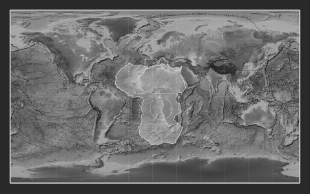 Téléchargez les photos : Plaque tectonique africaine sur la carte d'altitude en niveaux de gris dans la projection Compact Miller centrée méridionale. Limites des autres plaques - en image libre de droit