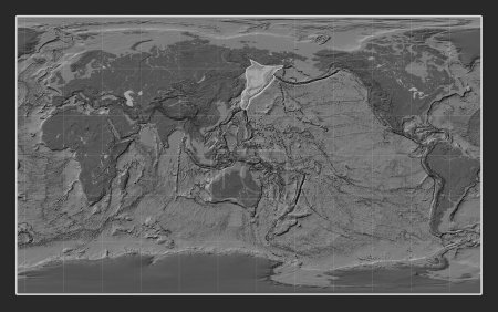 Foto de Placa tectónica de Okhotsk en el mapa de elevación bilevel en la proyección Compact Miller centrada meridionalmente. - Imagen libre de derechos