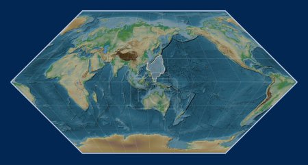Foto de Placa tectónica del Mar de Filipinas en el mapa de elevación física en la proyección Eckert I centrada meridionalmente. - Imagen libre de derechos