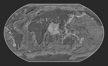 Téléchargez les photos : Plaque tectonique indienne sur la carte de l'altitude de bilevel dans la projection de Kavrayskiy VII centrée méridionale. Lieux des tremblements de terre de plus de 6,5 magnitude enregistrés depuis le début du 17ème siècle - en image libre de droit