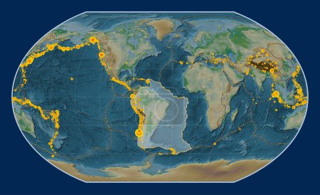 Téléchargez les photos : Plaque tectonique sud-américaine sur la carte physique de l'altitude dans la projection de Kavrayskiy VII centrée méridionale. Lieux des tremblements de terre de plus de 6,5 magnitude enregistrés depuis le début du 17ème siècle - en image libre de droit
