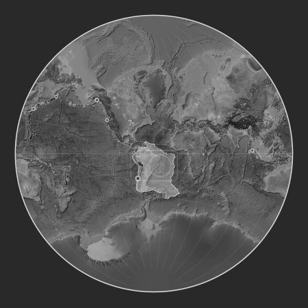 Foto de Placa tectónica sudamericana en el mapa de elevación a escala de grises en la proyección de Lagrange centrada meridionalmente. Localizaciones de terremotos de magnitud superior a 6,5 registradas desde principios del siglo XVII - Imagen libre de derechos