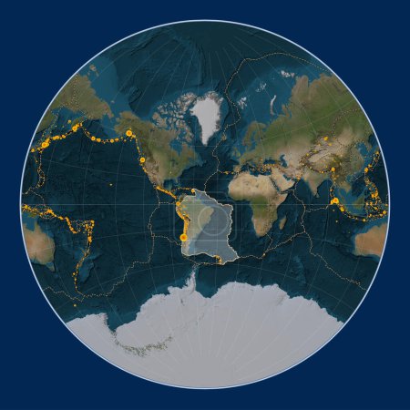 Téléchargez les photos : Plaque tectonique sud-américaine sur la carte satellite Blue Marble dans la projection Lagrange centrée méridionale. Lieux des tremblements de terre de plus de 6,5 magnitude enregistrés depuis le début du 17ème siècle - en image libre de droit