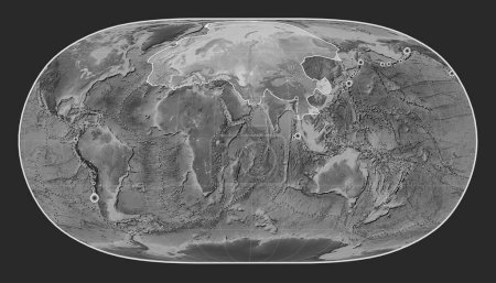 Téléchargez les photos : Plaque tectonique eurasienne sur la carte d'altitude en niveaux de gris dans la projection Natural Earth II centrée méridionale. Lieux des tremblements de terre de plus de 6,5 magnitude enregistrés depuis le début du 17ème siècle - en image libre de droit
