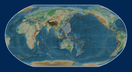 Foto de Placa tectónica del Mar de Filipinas en el mapa de elevación física en la proyección de Robinson centrada meridionalmente. Distribución de volcanes conocidos - Imagen libre de derechos