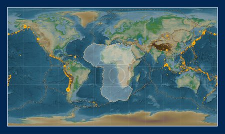 Téléchargez les photos : Plaque tectonique africaine sur la carte physique de l'altitude dans la projection cylindrique de Patterson centrée méridionale. Lieux des tremblements de terre de plus de 6,5 magnitude enregistrés depuis le début du 17ème siècle - en image libre de droit