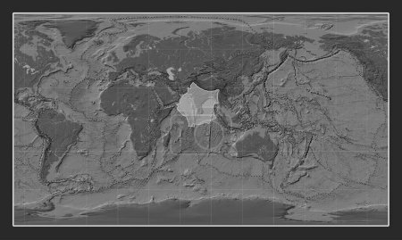 Téléchargez les photos : Plaque tectonique indienne sur la carte d'élévation bilevel dans la projection cylindrique Patterson centrée méridionale. Limites des autres plaques - en image libre de droit