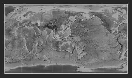Téléchargez les photos : Plaque tectonique de la mer des Philippines sur la carte d'élévation en niveaux de gris dans la projection cylindrique de Patterson centrée méridionale. Lieux des tremblements de terre de plus de 6,5 magnitude enregistrés depuis le début du 17ème siècle - en image libre de droit