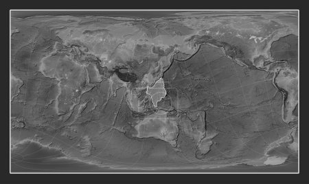 Téléchargez les photos : Plaque tectonique de la mer des Philippines sur la carte d'altitude en niveaux de gris dans la projection oblique cylindrique de Patterson centrée méridionale et latitudinale. - en image libre de droit