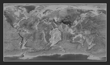 Téléchargez les photos : Plaque tectonique somalienne sur la carte d'élévation en niveaux de gris dans la projection cylindrique de Patterson centrée méridionale. Lieux des tremblements de terre de plus de 6,5 magnitude enregistrés depuis le début du 17ème siècle - en image libre de droit