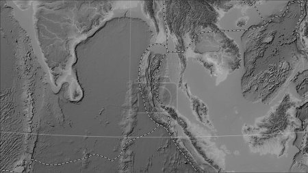 Téléchargez les photos : Limites des plaques tectoniques adjacentes à la plaque tectonique birmane sur la carte d'élévation en niveaux de gris dans la projection cylindrique (oblique) de Patterson - en image libre de droit