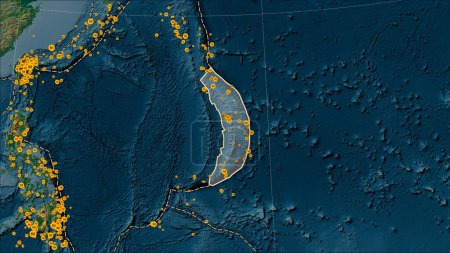 Téléchargez les photos : Limites des plaques tectoniques adjacentes à la plaque tectonique Mariana sur la carte physique de l'altitude dans la projection cylindrique (oblique) Patterson - en image libre de droit