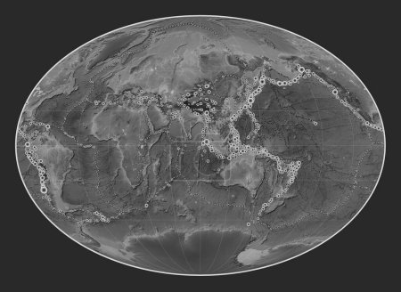 Foto de Ubicaciones de terremotos por encima de Richter 6.5 registradas desde principios del siglo XVII en el mapa de elevación a escala de grises del mundo en la proyección de Fahey centrada en la longitud del meridiano 90 este - Imagen libre de derechos