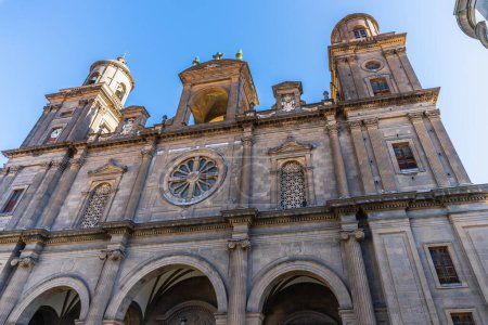 Foto de View of the Cathedral Basilica of Santa Ana in Las Palmas de Gran Canaria, Spain. High quality photo - Imagen libre de derechos
