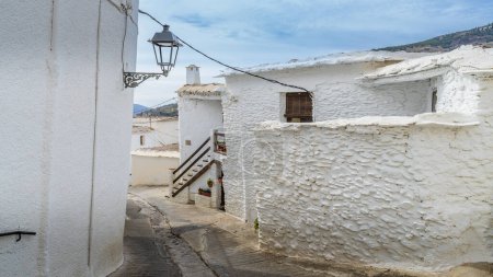 Foto de Capileira, hermoso pueblo de Alpujarra en Granada, Andalucía, España. Foto de alta calidad - Imagen libre de derechos