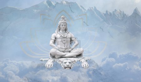 Téléchargez les photos : Seigneur Shiv avec des nuages, Dieu Mahadev illustration avec des nuages bleus - en image libre de droit