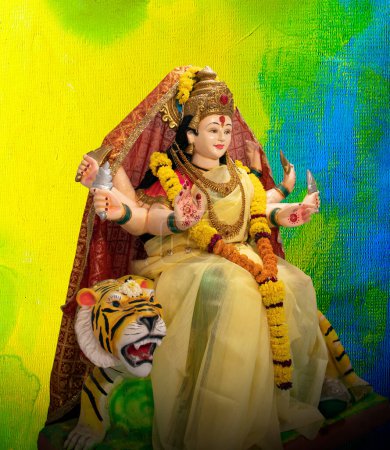 Foto de Estatua ídolo de la Diosa Maa Durga, Feliz Navratri y Dussehra - Imagen libre de derechos