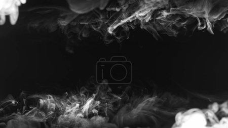 Foto de Fondo de niebla. Marco de vapor. Aire nocturno. Efecto de superposición de textura de nube de humo transparente blanco desenfocado en espacio vacío abstracto negro. - Imagen libre de derechos