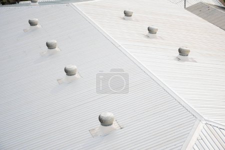 Metal roofing in commercial buildings