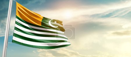 Téléchargez les photos : Kashmir waving flag in beautiful sky. - en image libre de droit