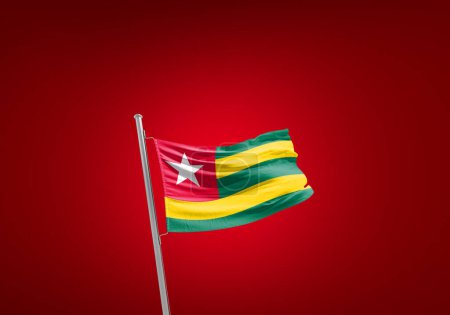 Téléchargez les photos : Drapeau Togo contre rouge - en image libre de droit