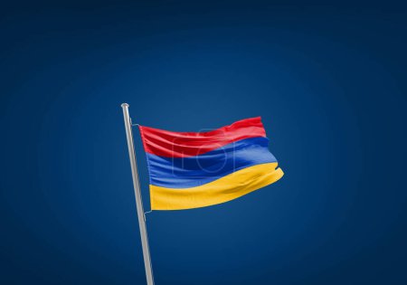 Foto de Bandera de Armenia contra azul oscuro - Imagen libre de derechos