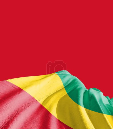 Téléchargez les photos : Drapeau Guinée contre rouge - en image libre de droit
