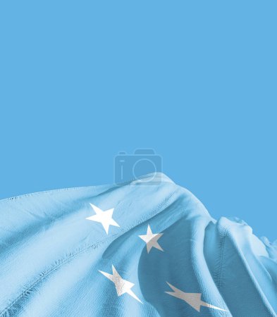 Foto de Bandera de Micronesia contra azul - Imagen libre de derechos