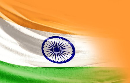 Téléchargez les photos : Inde agitant le drapeau de près - en image libre de droit