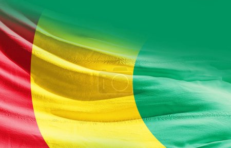 Téléchargez les photos : Guinée agitant le drapeau de près - en image libre de droit